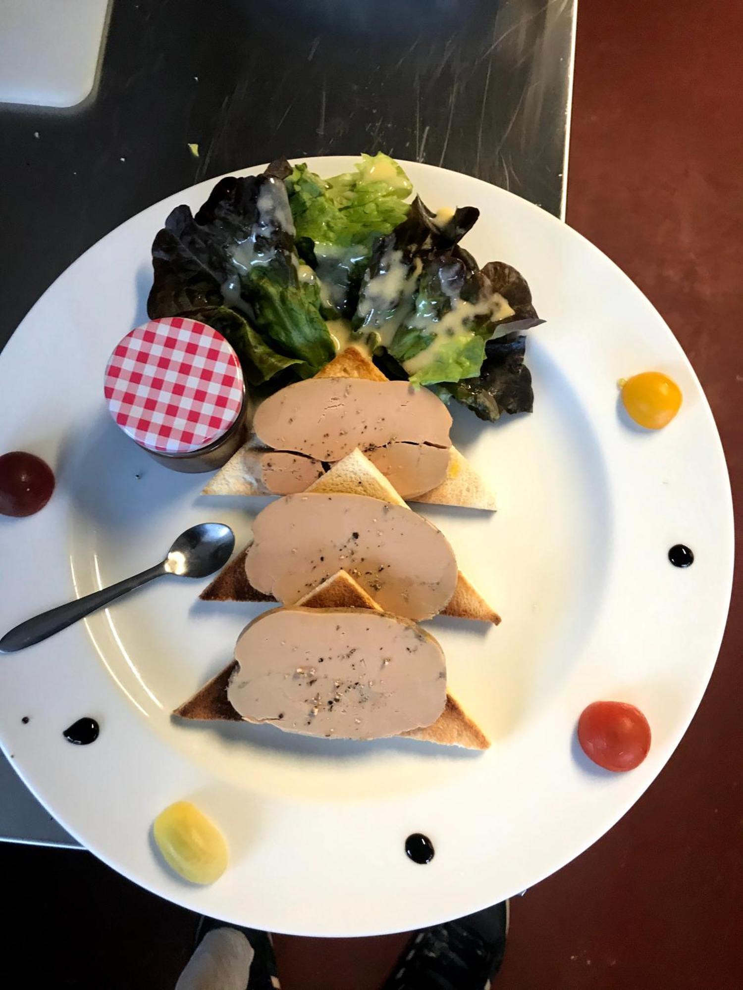 Hotel De La Loube La Roquebrussanne 外观 照片