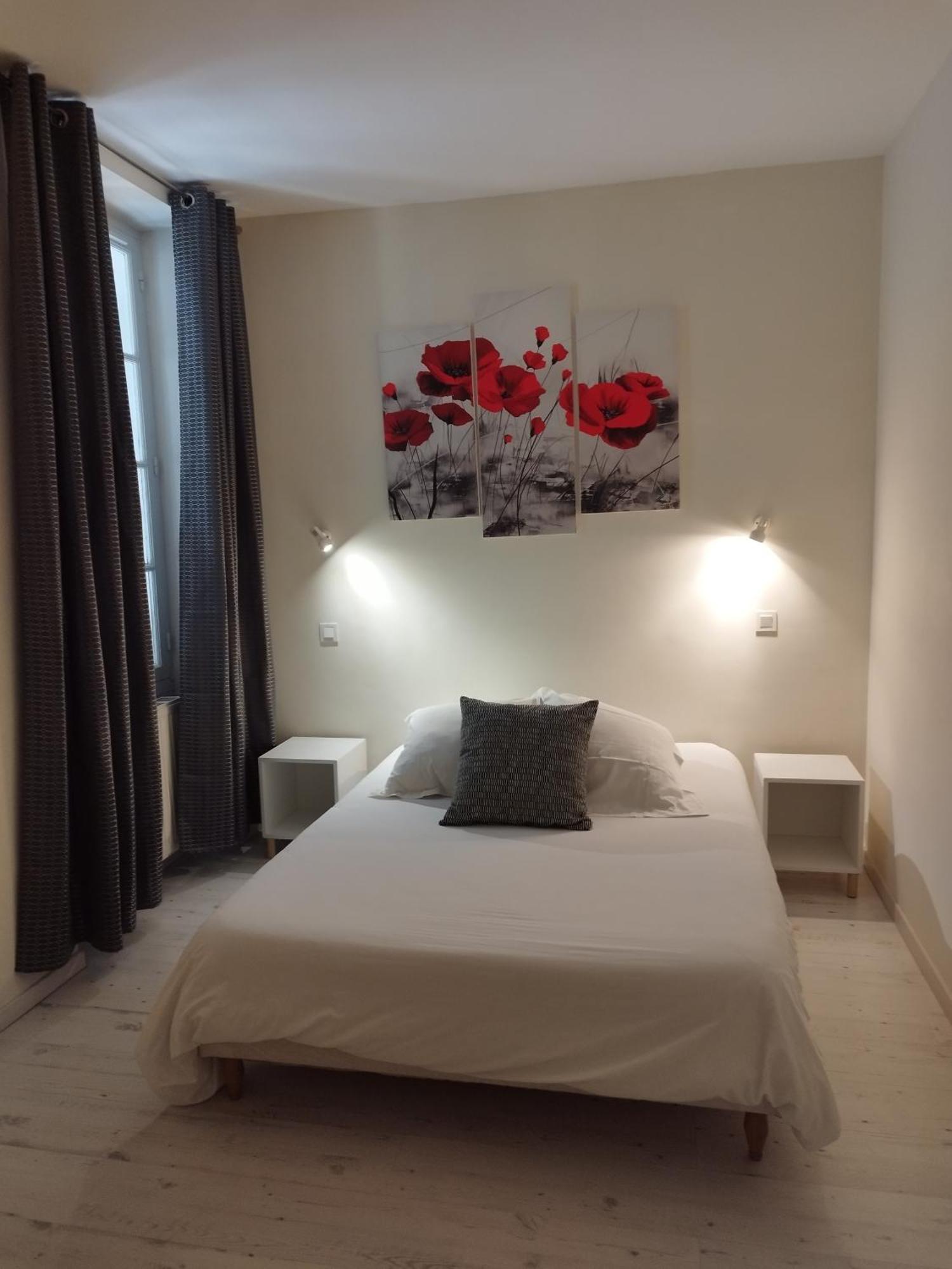 Hotel De La Loube La Roquebrussanne 外观 照片